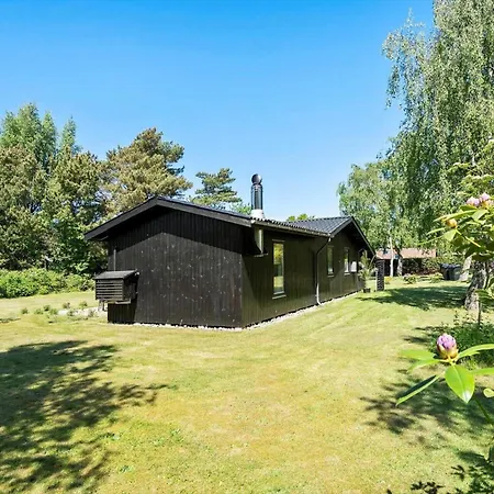 Holiday home 1075-stege-ulvshale-berberisvej-5 *